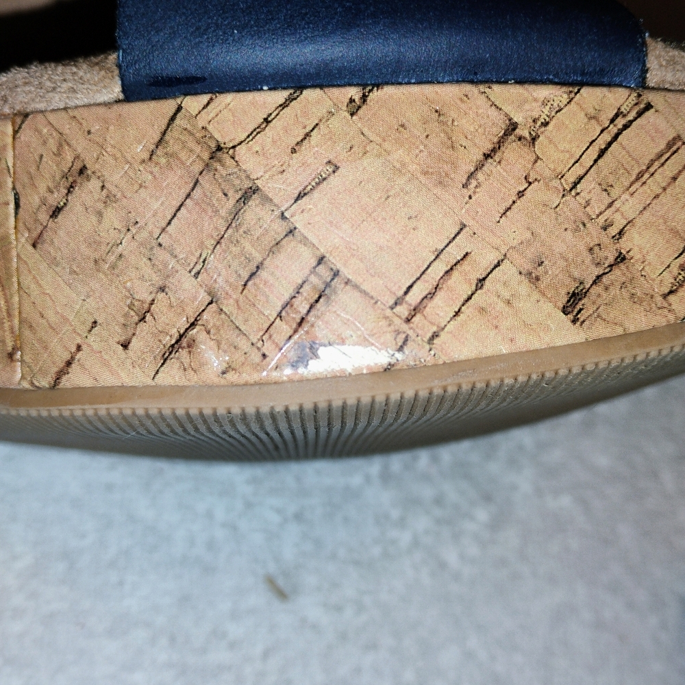 CL by Laundry Navy Wedge Sandals Size 10 - Picture 10 of 10